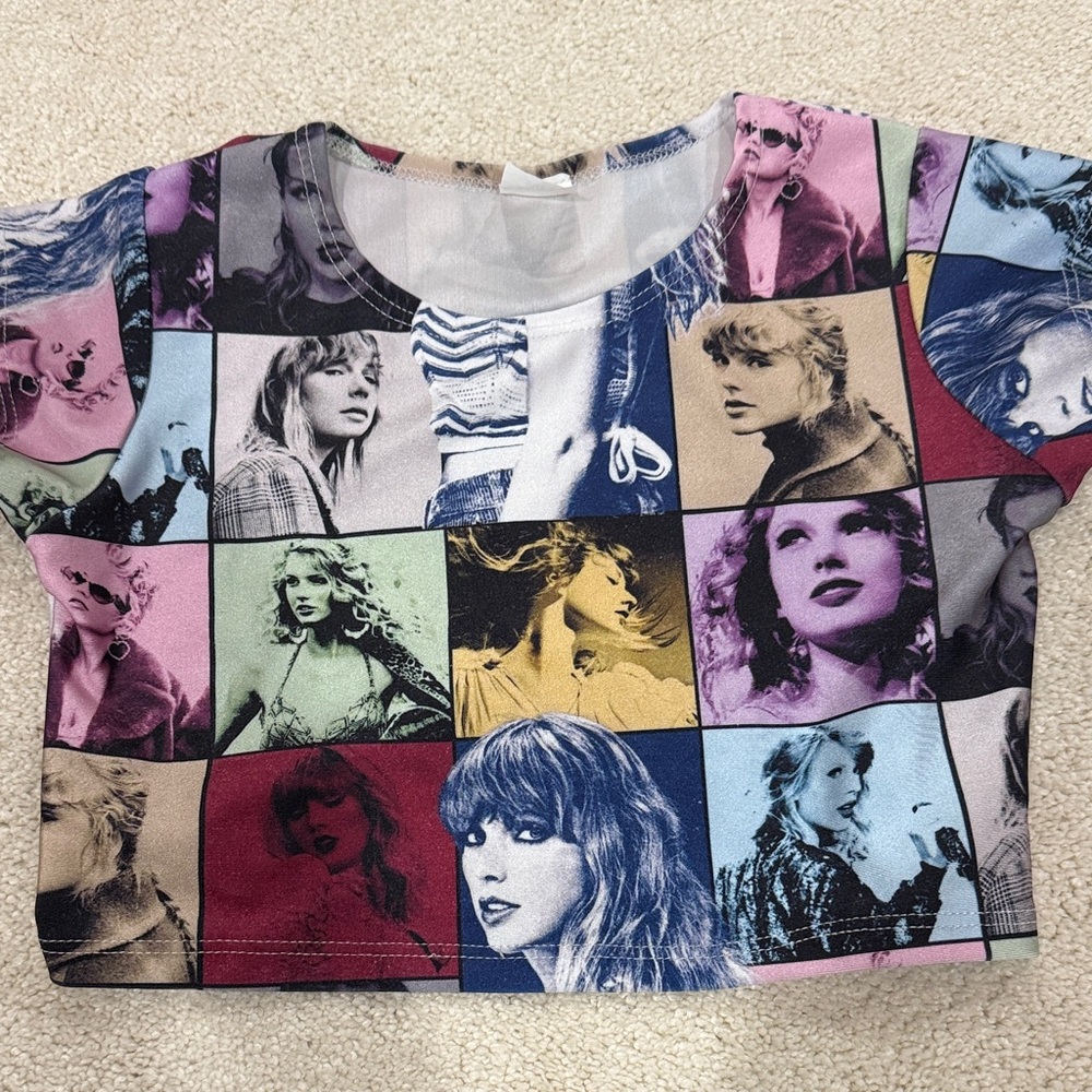 Girls Taylor Swift Crop Top Size 8